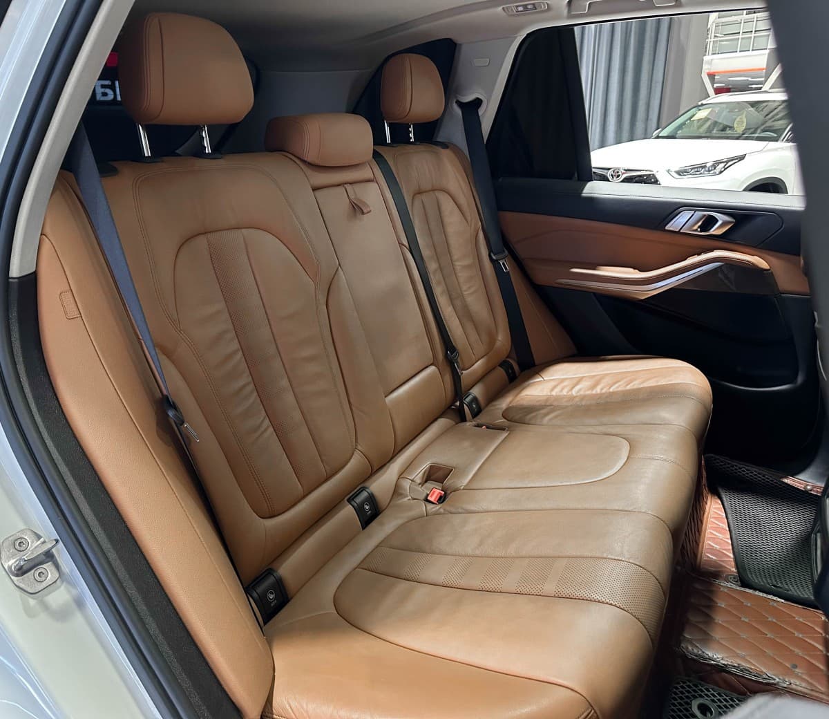 BMW X5 - фото 16