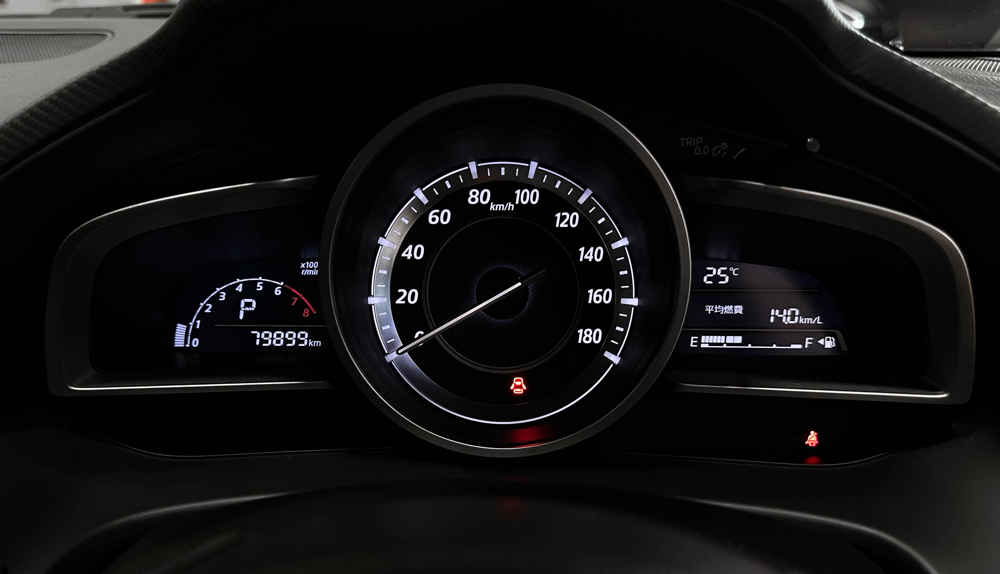 Mazda Axela - фото 19