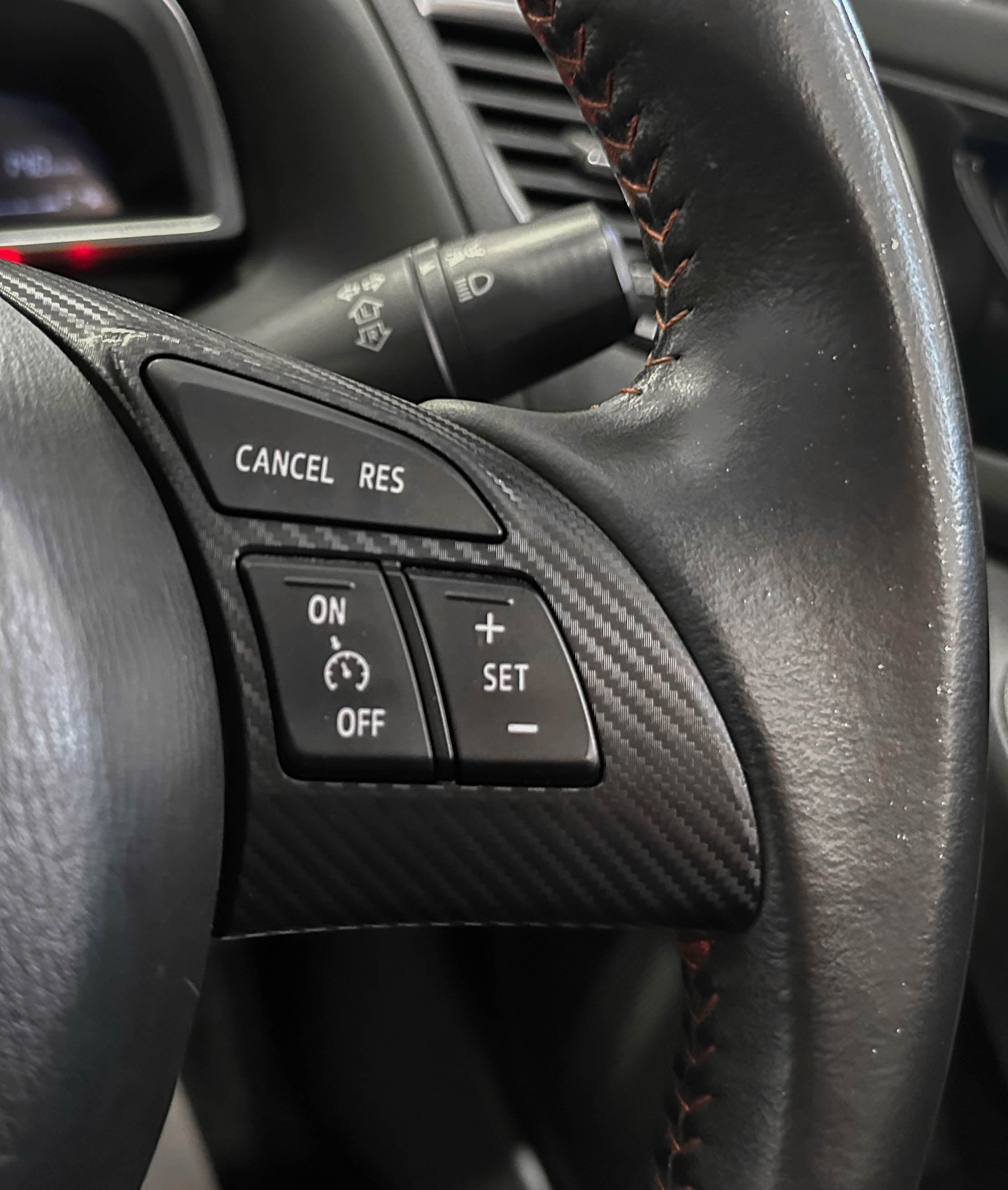 Mazda Axela - фото 18