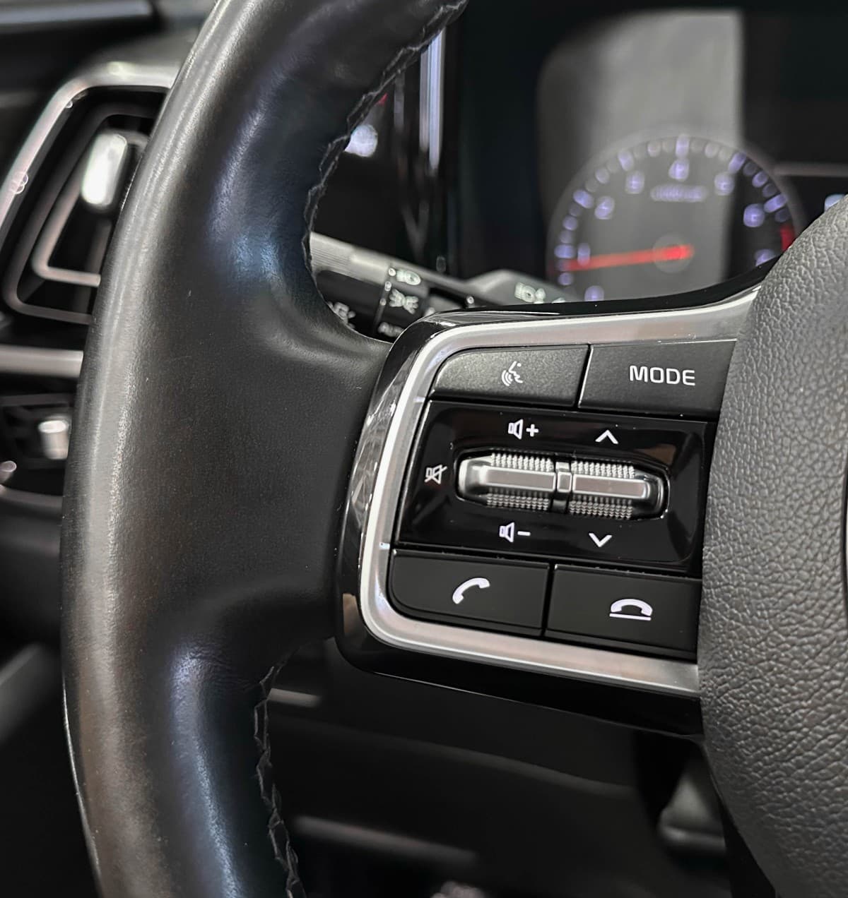 Kia Sorento - фото 18