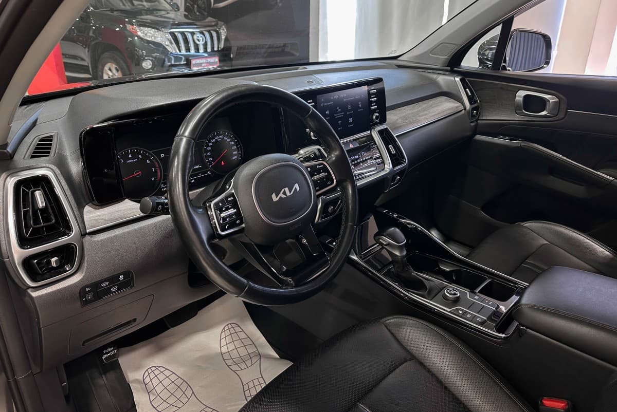 Kia Sorento - фото 8