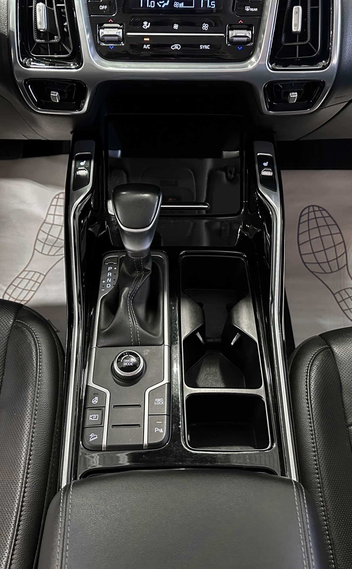 Kia Sorento - фото 20
