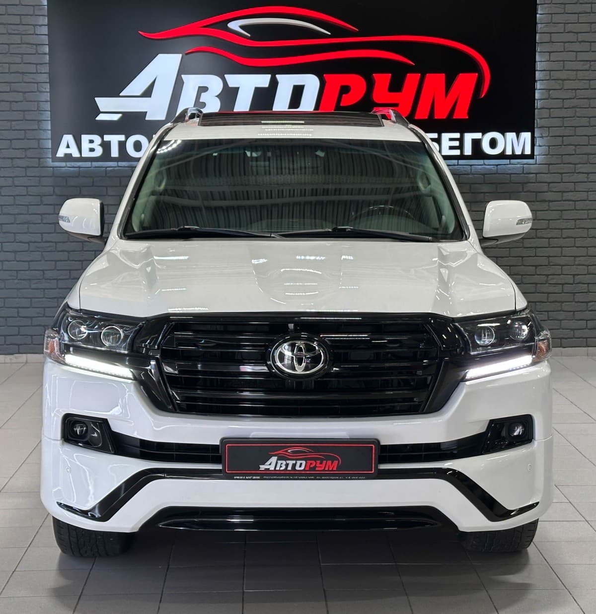 Toyota Land Cruiser 200 - 3