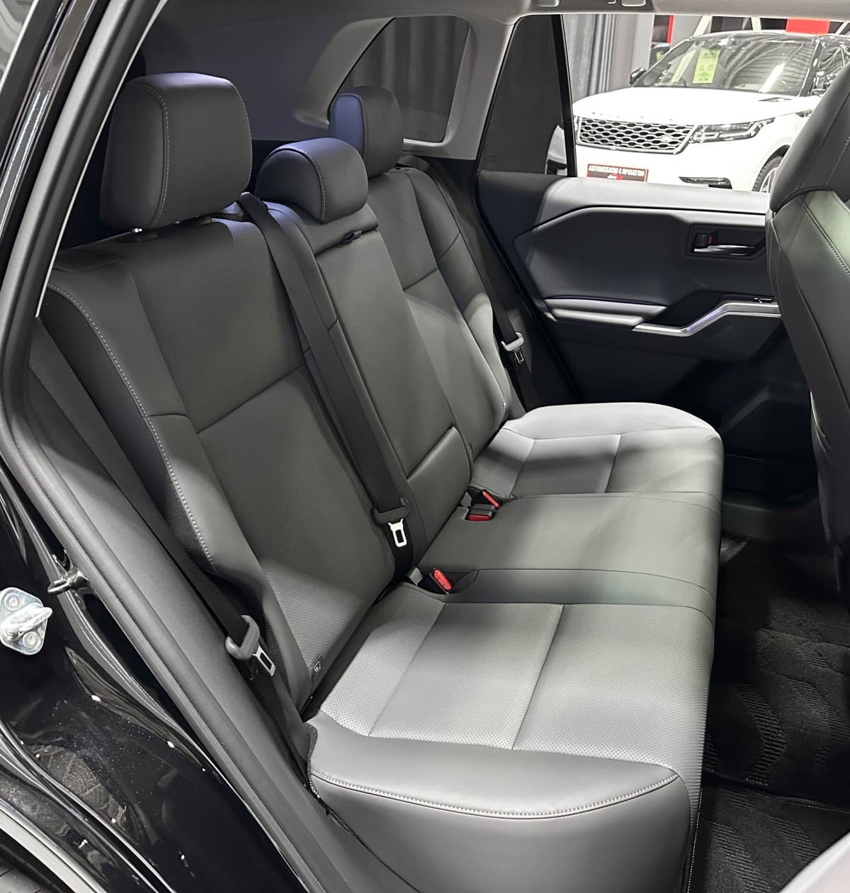 Toyota RAV4 - фото 15