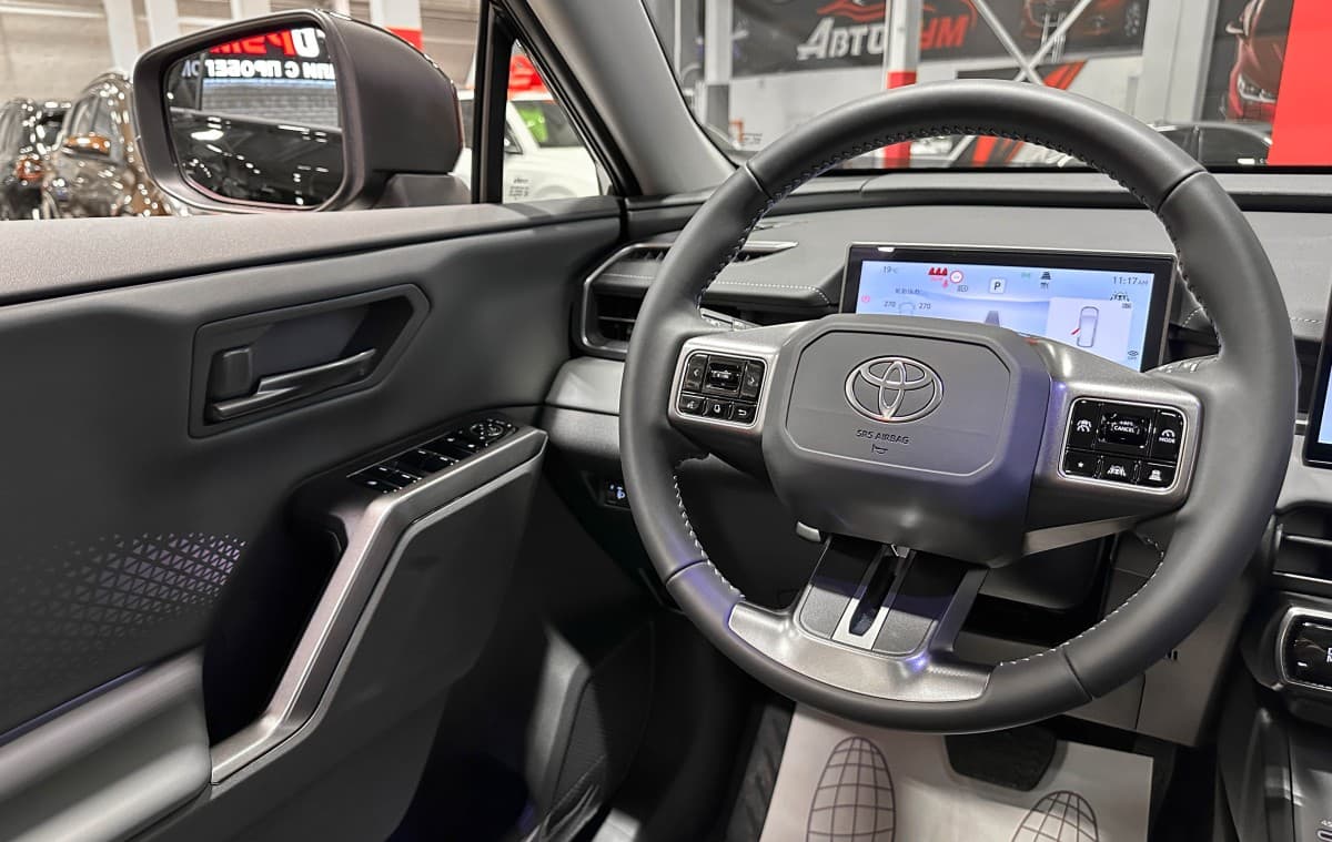 Toyota RAV4 - фото 26