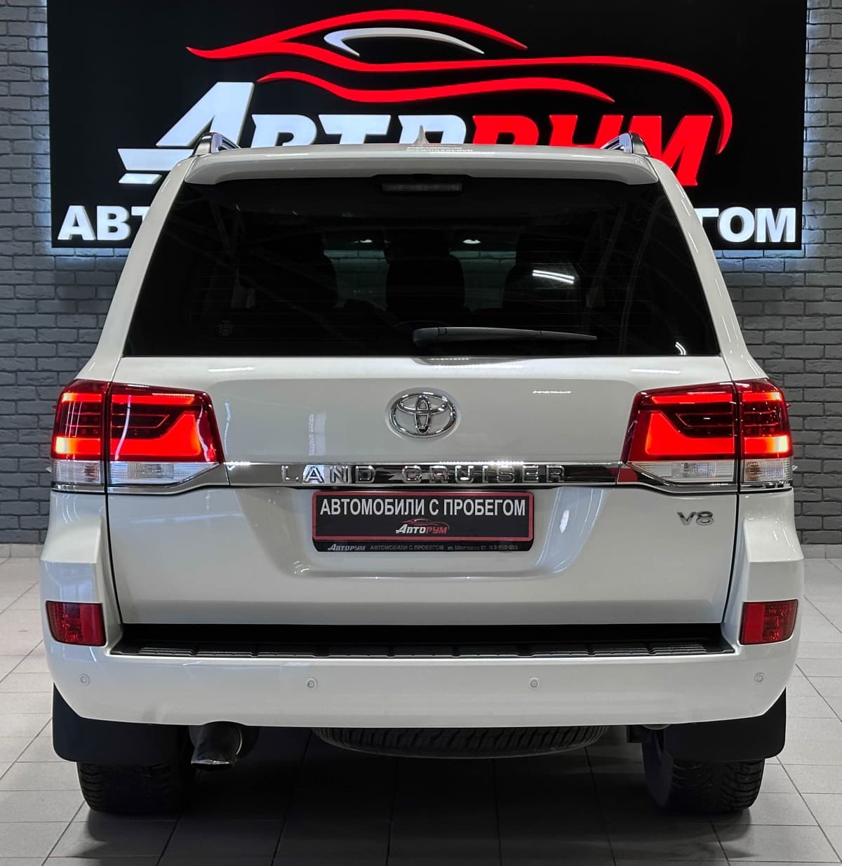 Toyota Land Cruiser 200 - фото 8