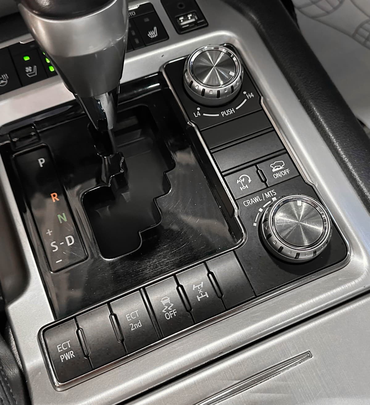 Toyota Land Cruiser 200 - фото 23
