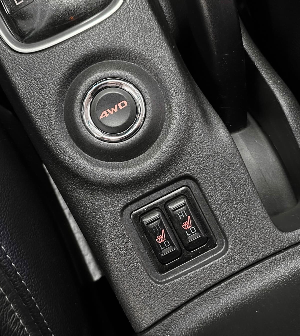 Mitsubishi Outlander - фото 25