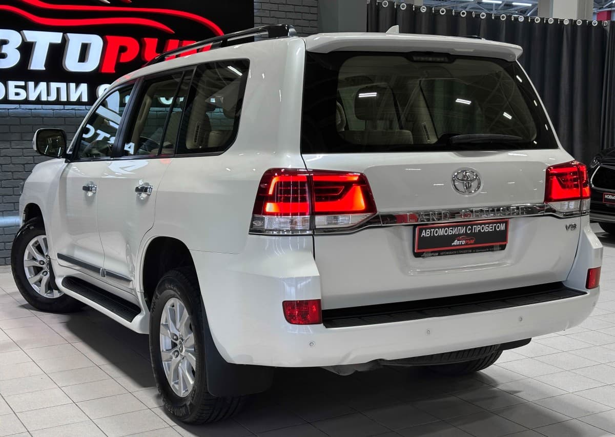 Toyota Land Cruiser 200 - фото 10