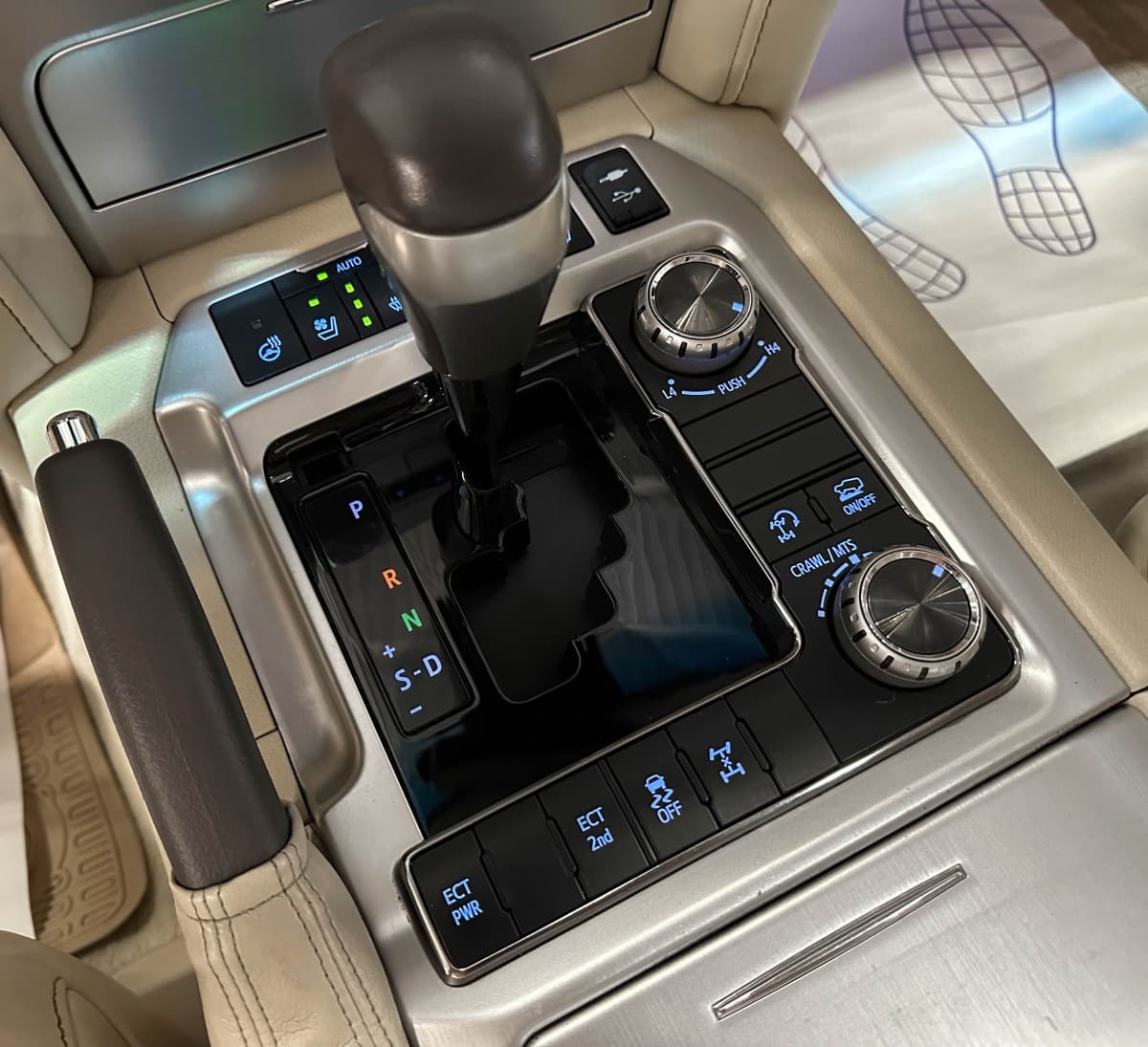 Toyota Land Cruiser 200 - фото 23