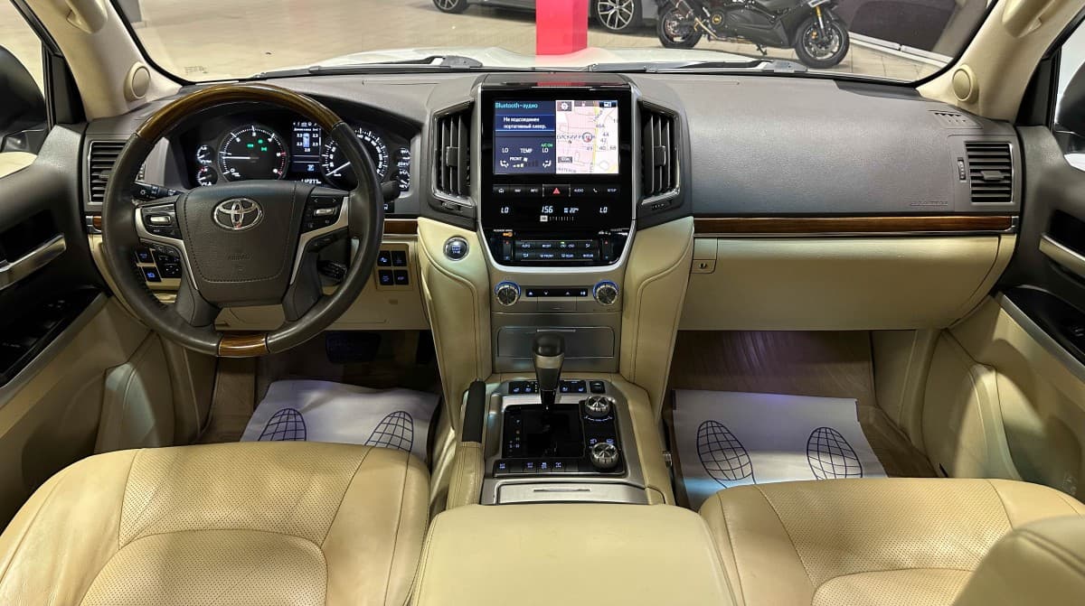 Toyota Land Cruiser 200 - фото 26