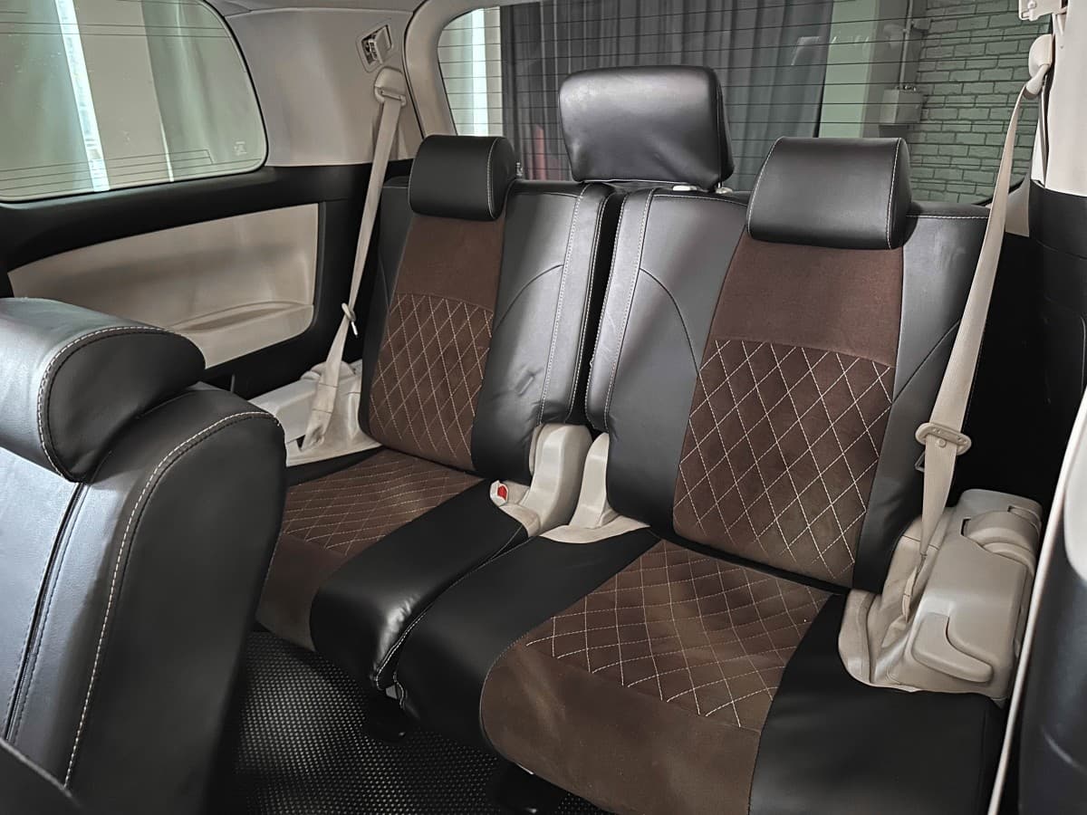 Toyota Alphard - фото 13