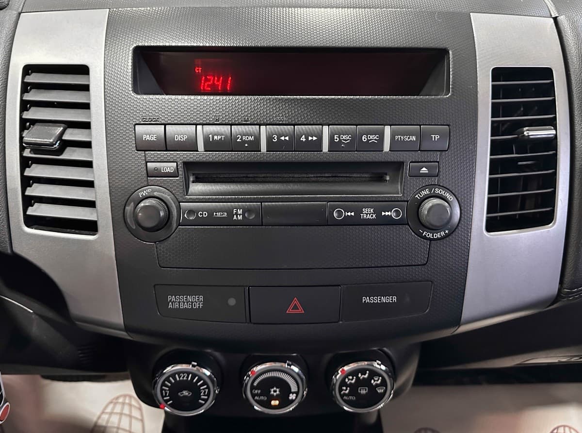 Peugeot 4007 - фото 19