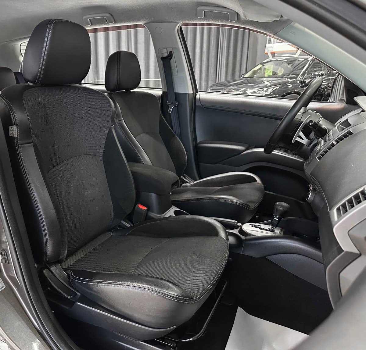 Peugeot 4007 - фото 11