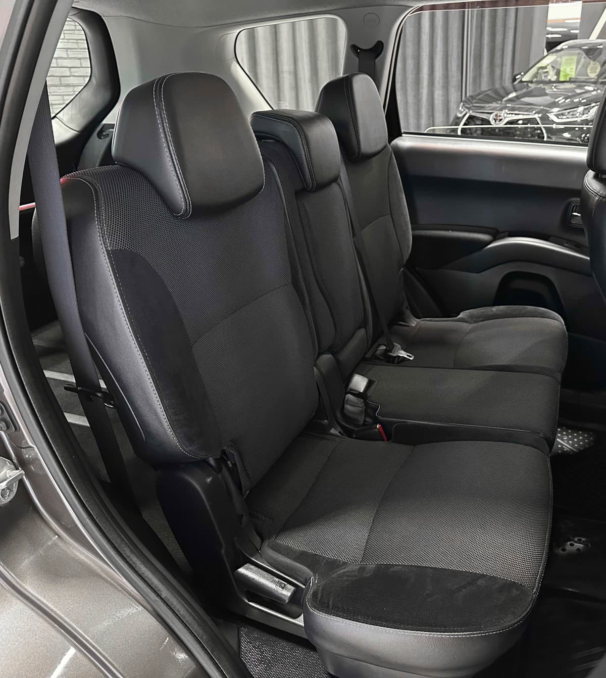 Peugeot 4007 - фото 12