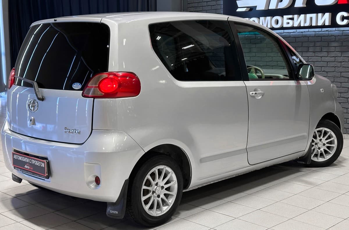 Toyota Porte - фото 6