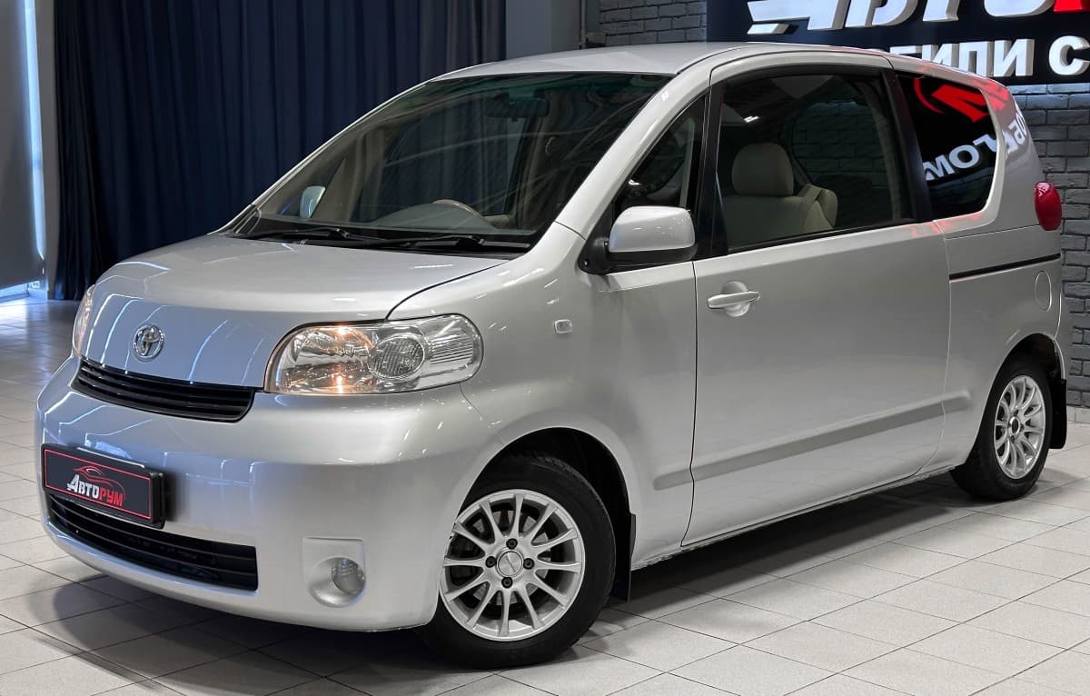 Toyota Porte - 2