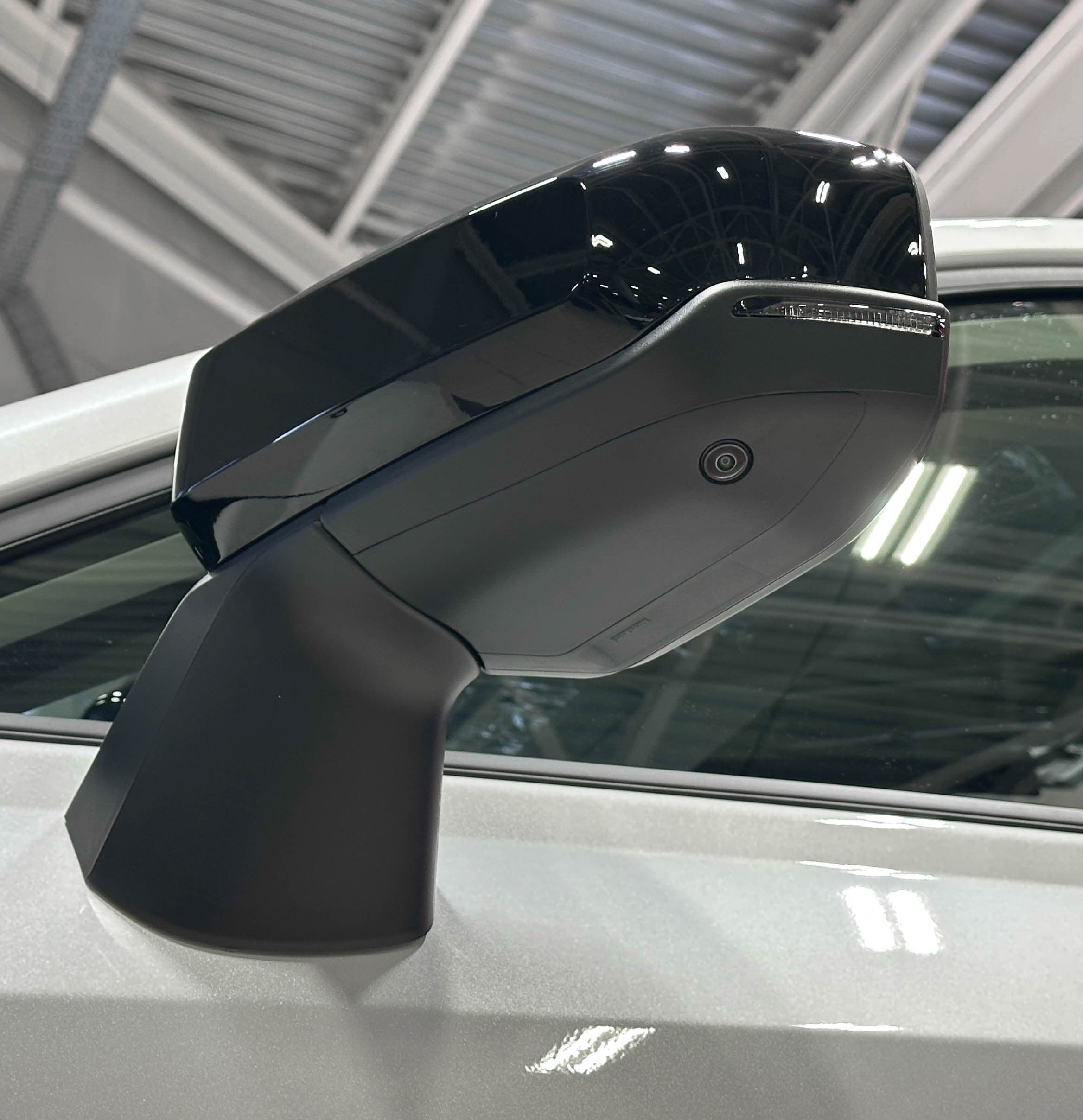 Toyota RAV4 - фото 12