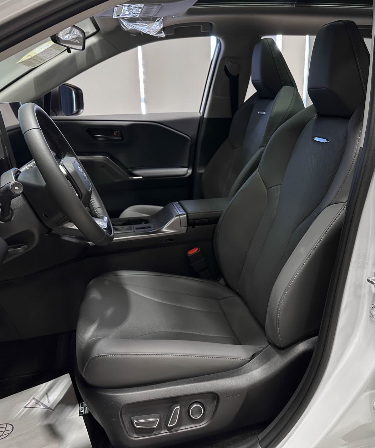 Toyota RAV4 - фото 15