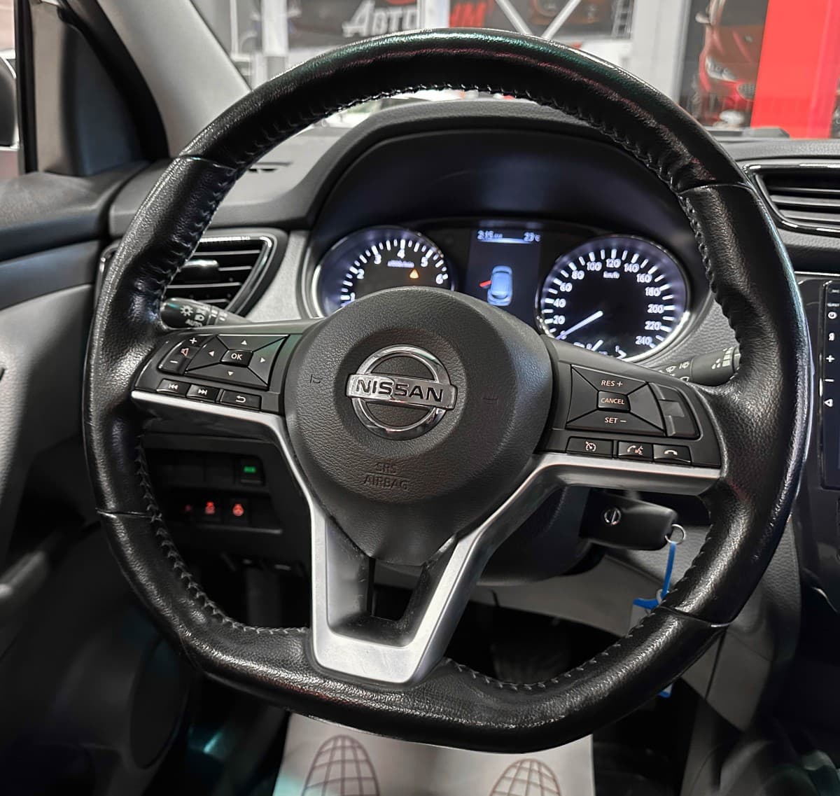 Nissan Qashqai - фото 24