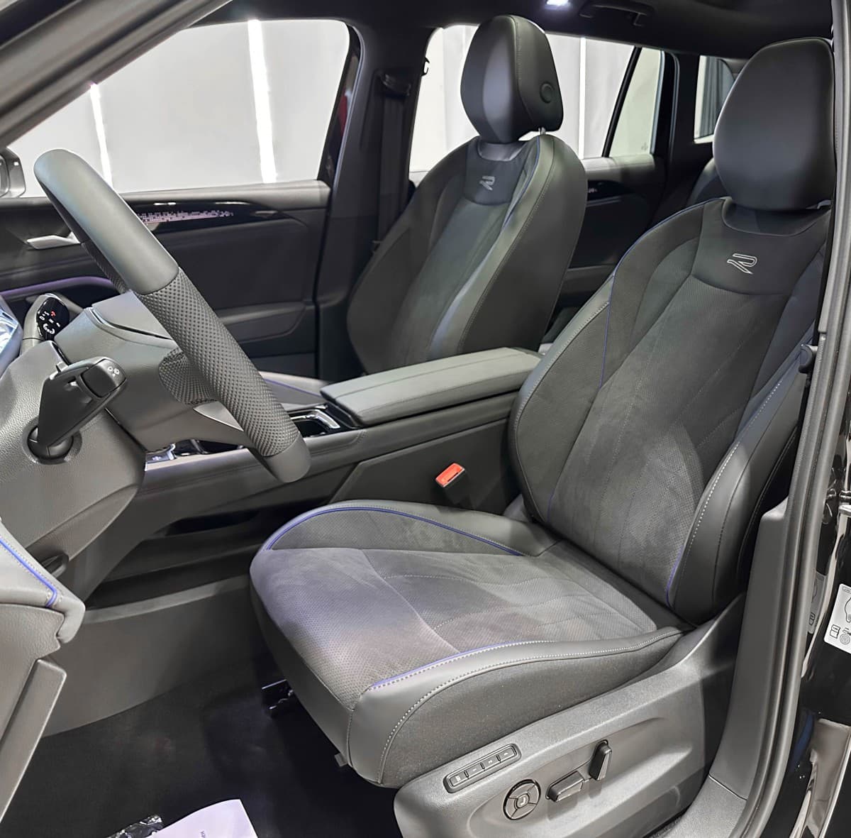 Volkswagen Tiguan L - фото 11