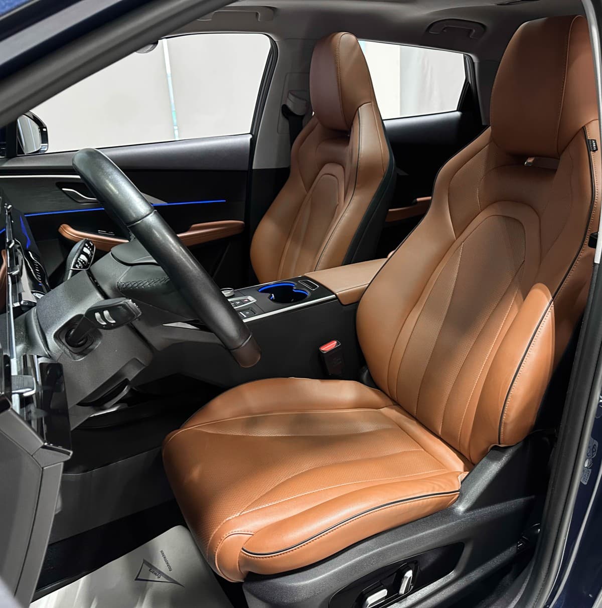 Omoda C5 - фото 12