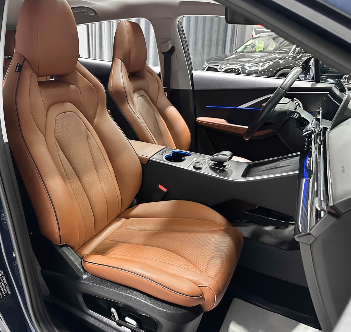 Omoda C5 - фото 16