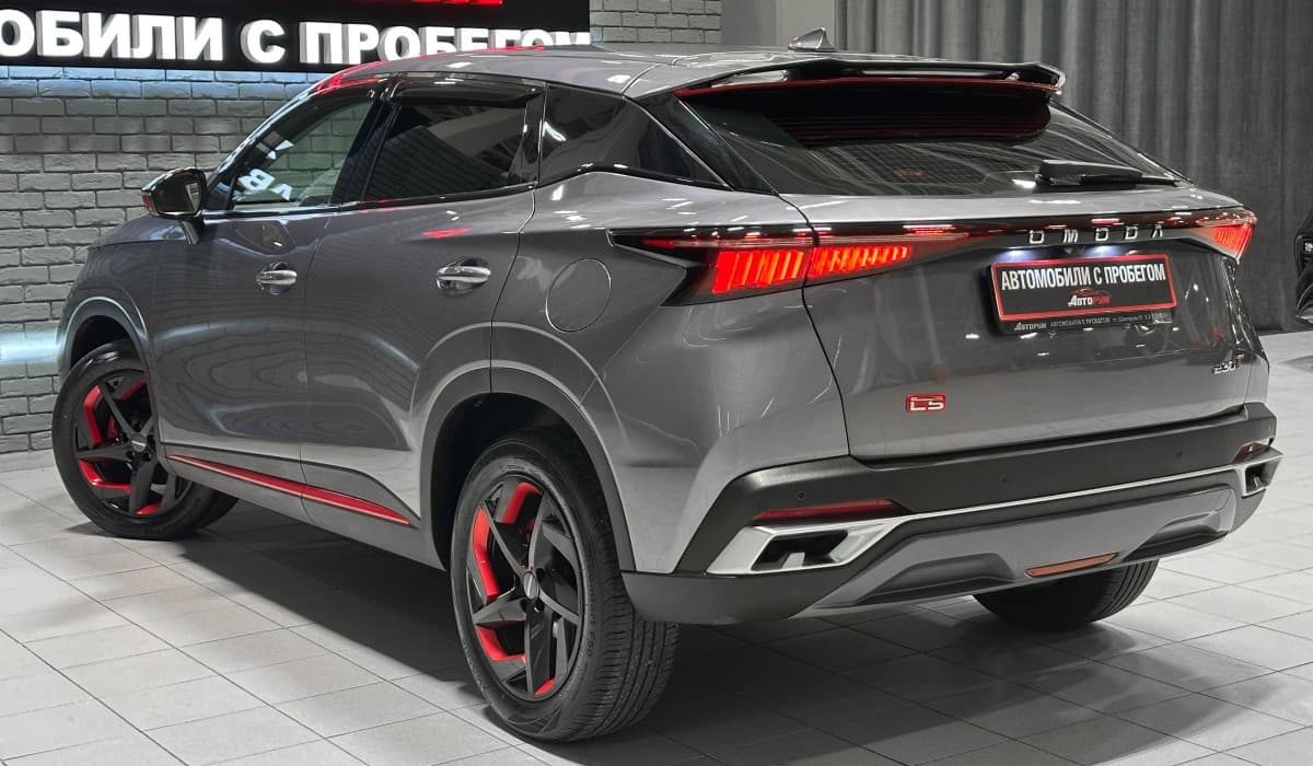 Omoda C5 - фото 9