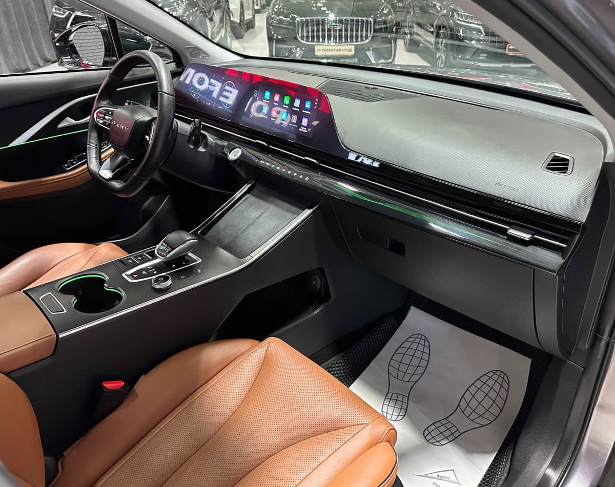 Omoda C5 - фото 16
