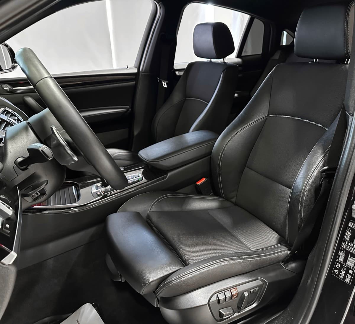 BMW X4 - фото 11