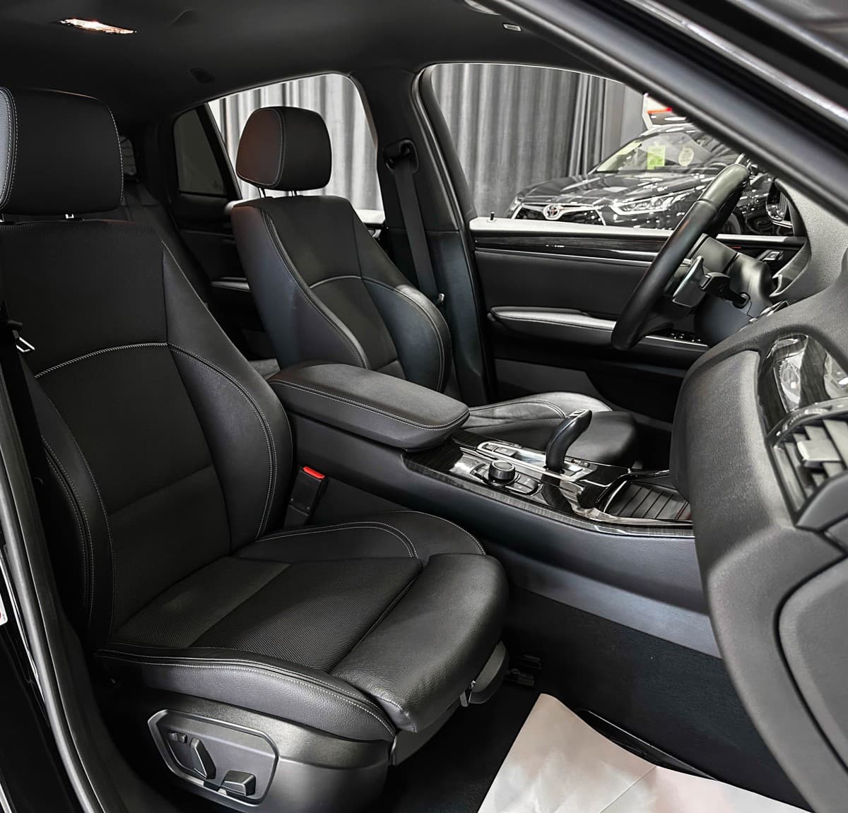 BMW X4 - фото 15