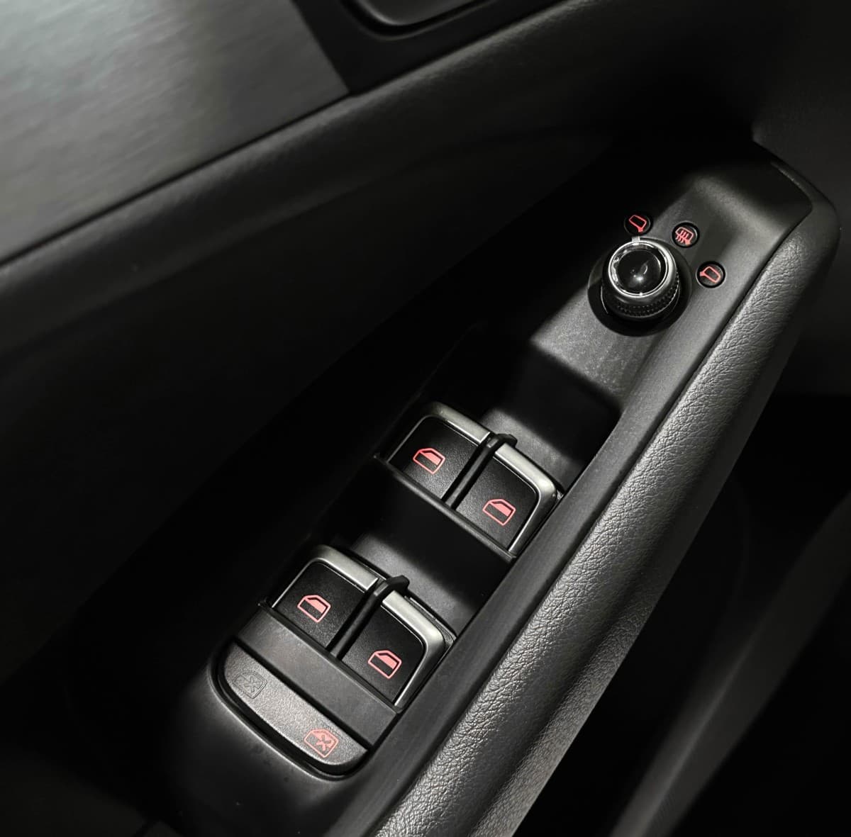 Audi Q5 - фото 18