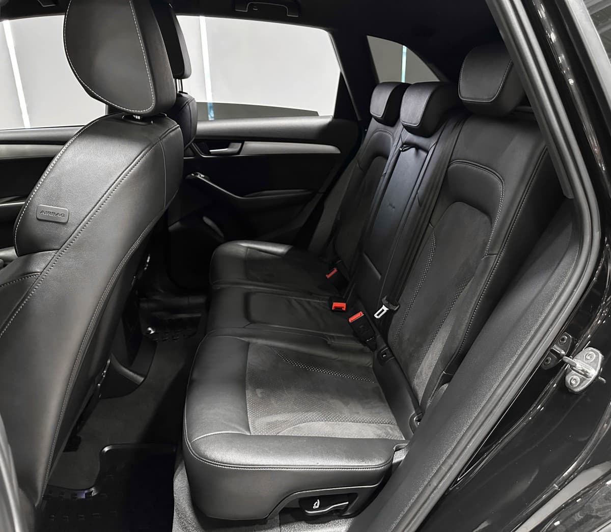 Audi Q5 - фото 12