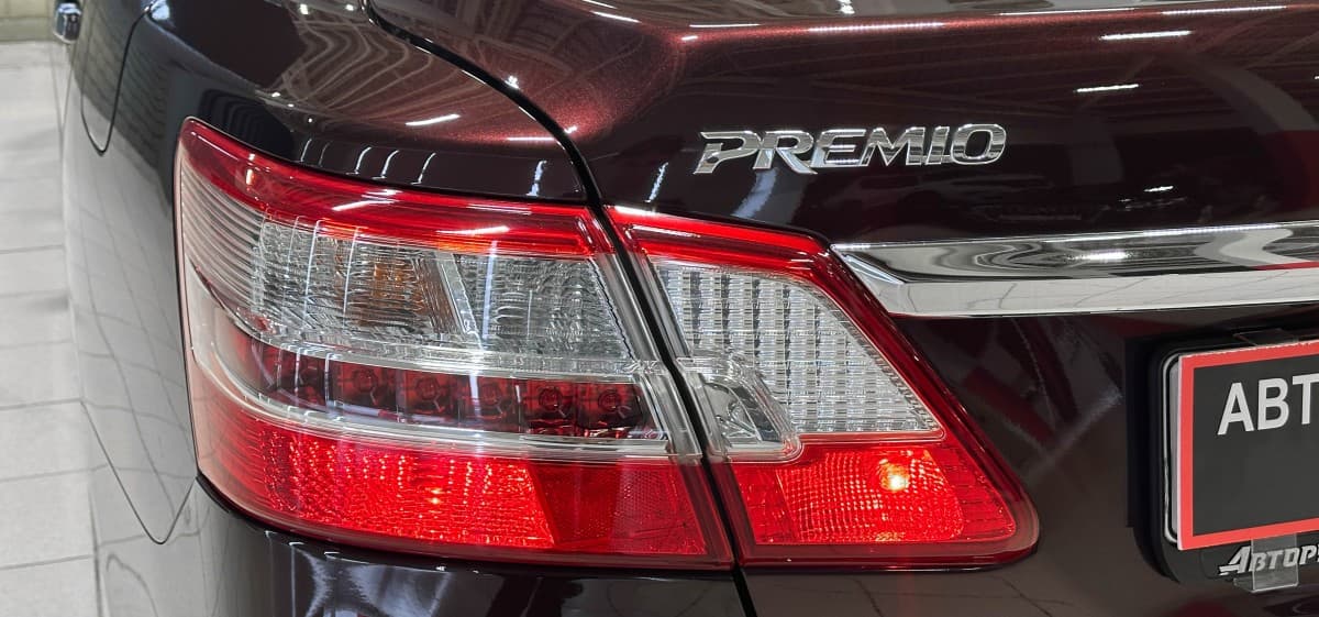 Toyota Premio - фото 8