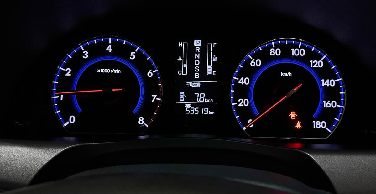 Toyota Premio - фото 19