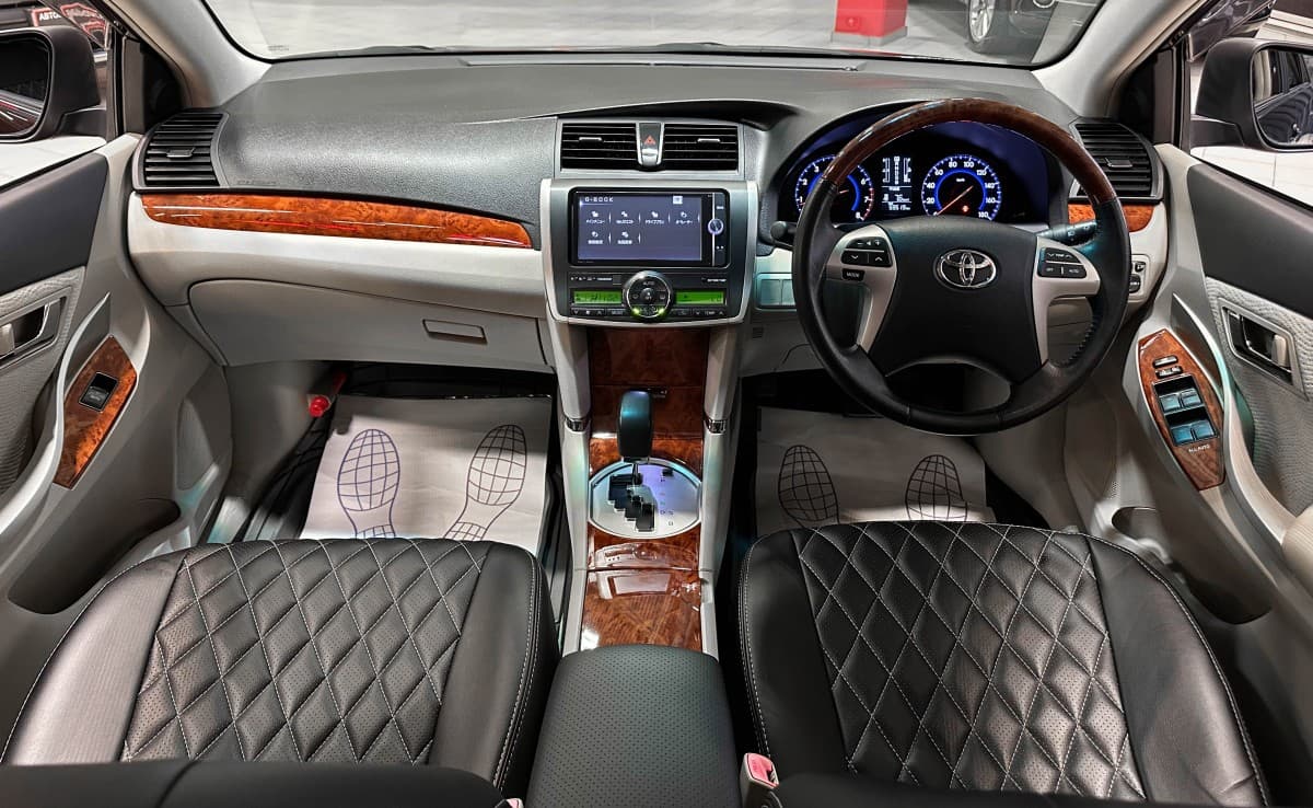 Toyota Premio - фото 27