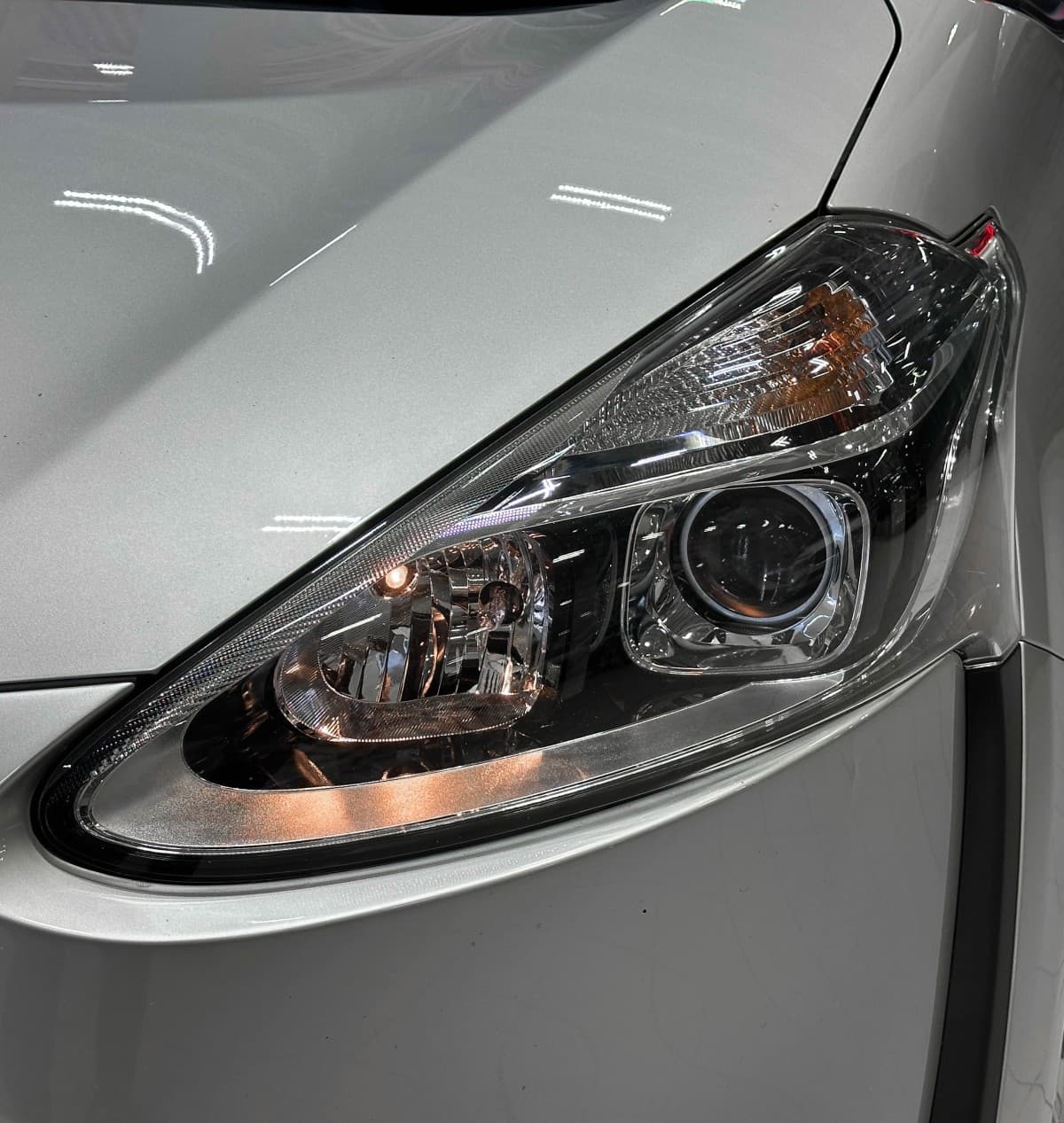 Toyota Sienta - 3