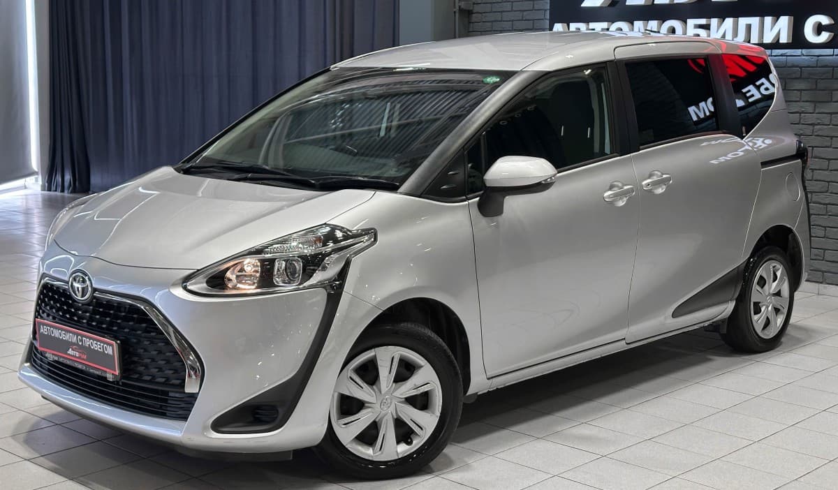 Toyota Sienta - 2