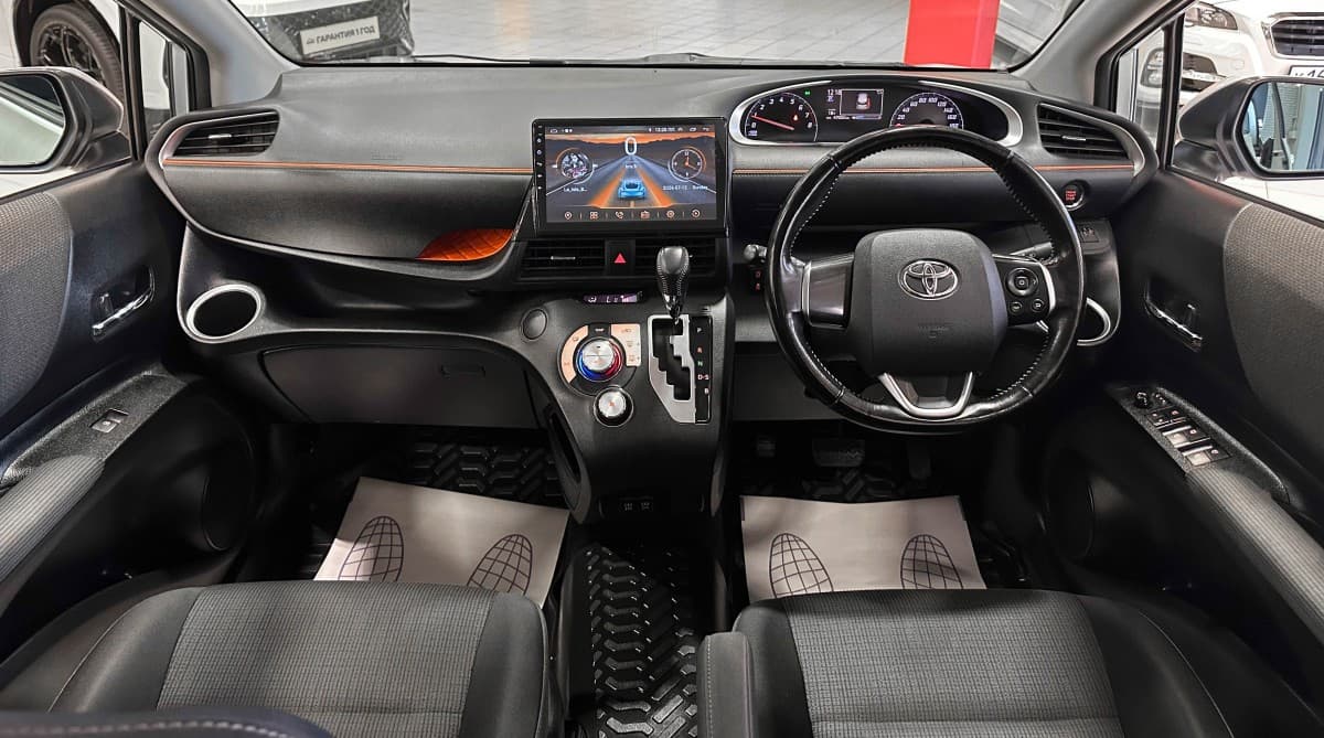 Toyota Sienta - фото 26