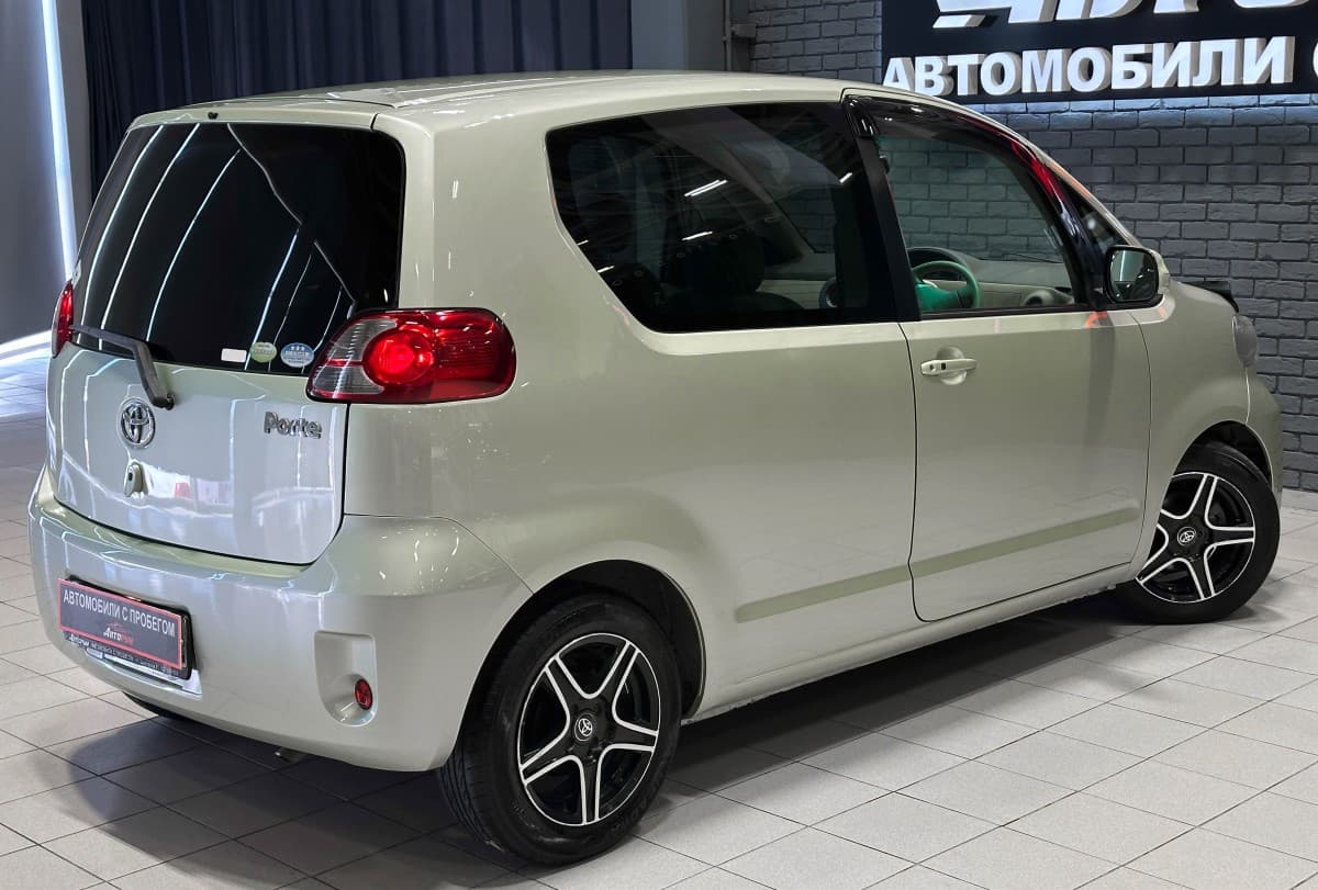 Toyota Porte - фото 6