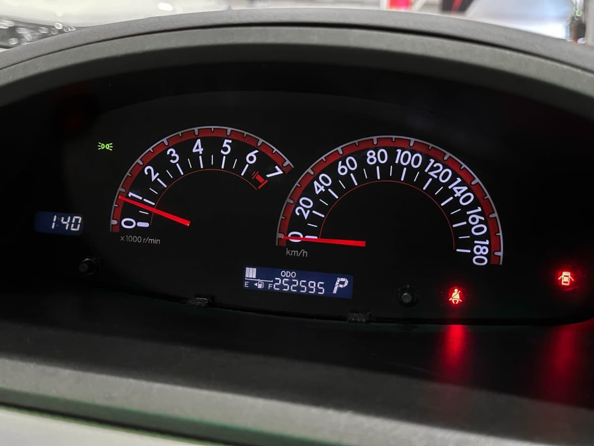 Toyota Porte - фото 17