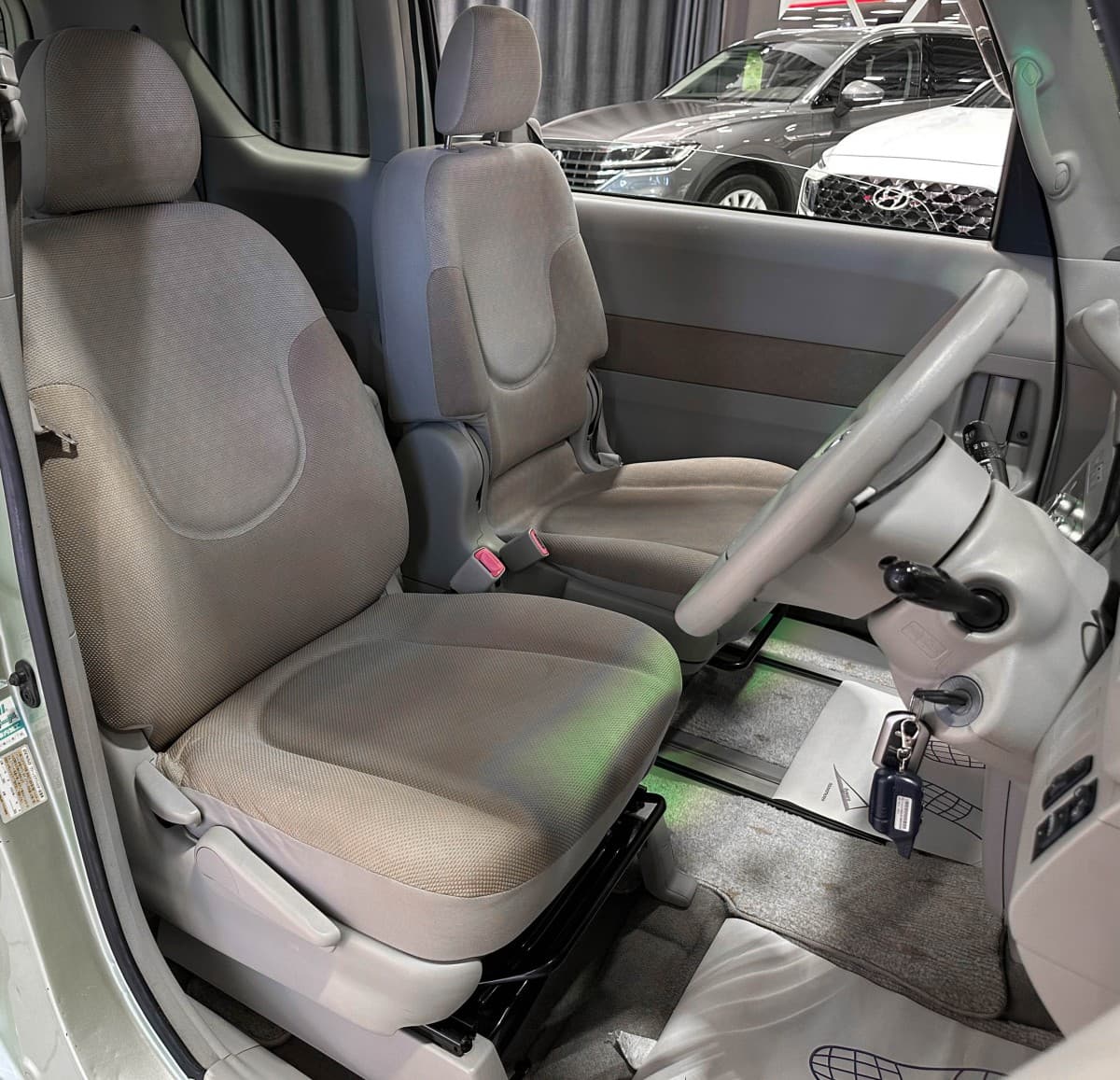 Toyota Porte - фото 11