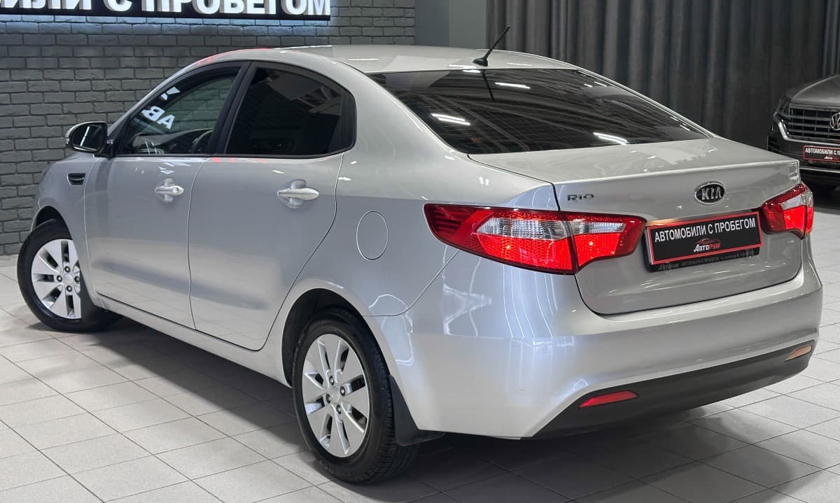Kia Rio - фото 9
