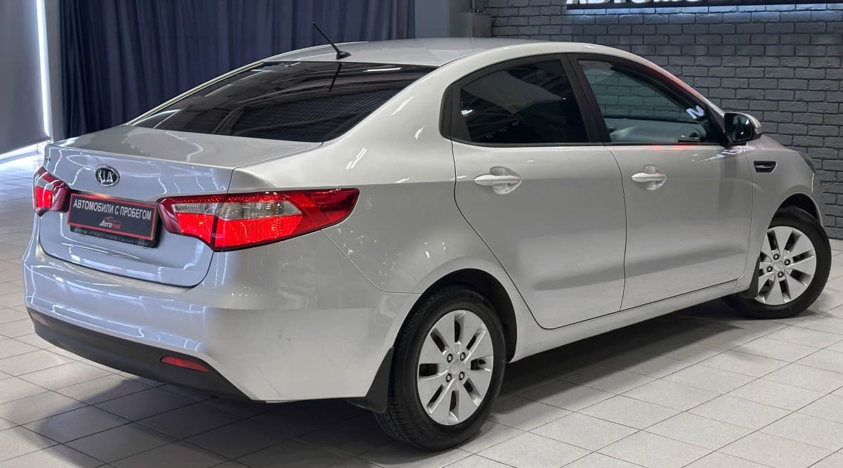 Kia Rio - фото 6