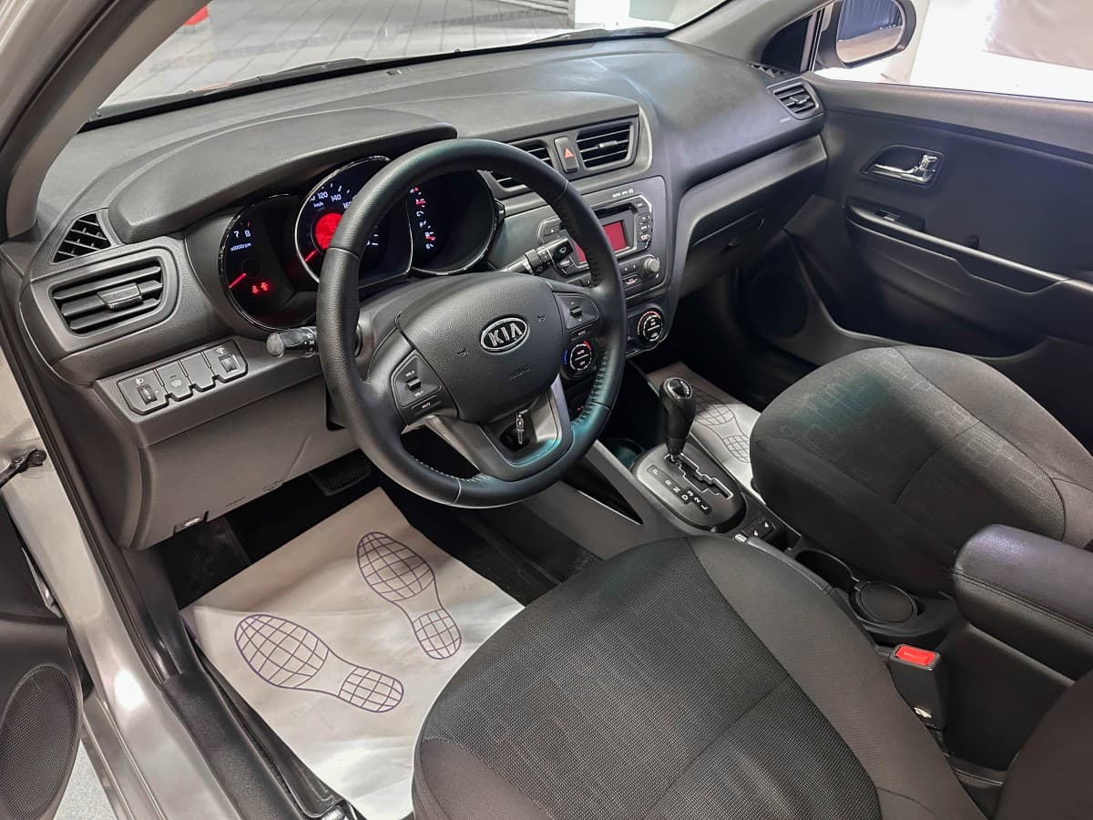 Kia Rio - фото 10
