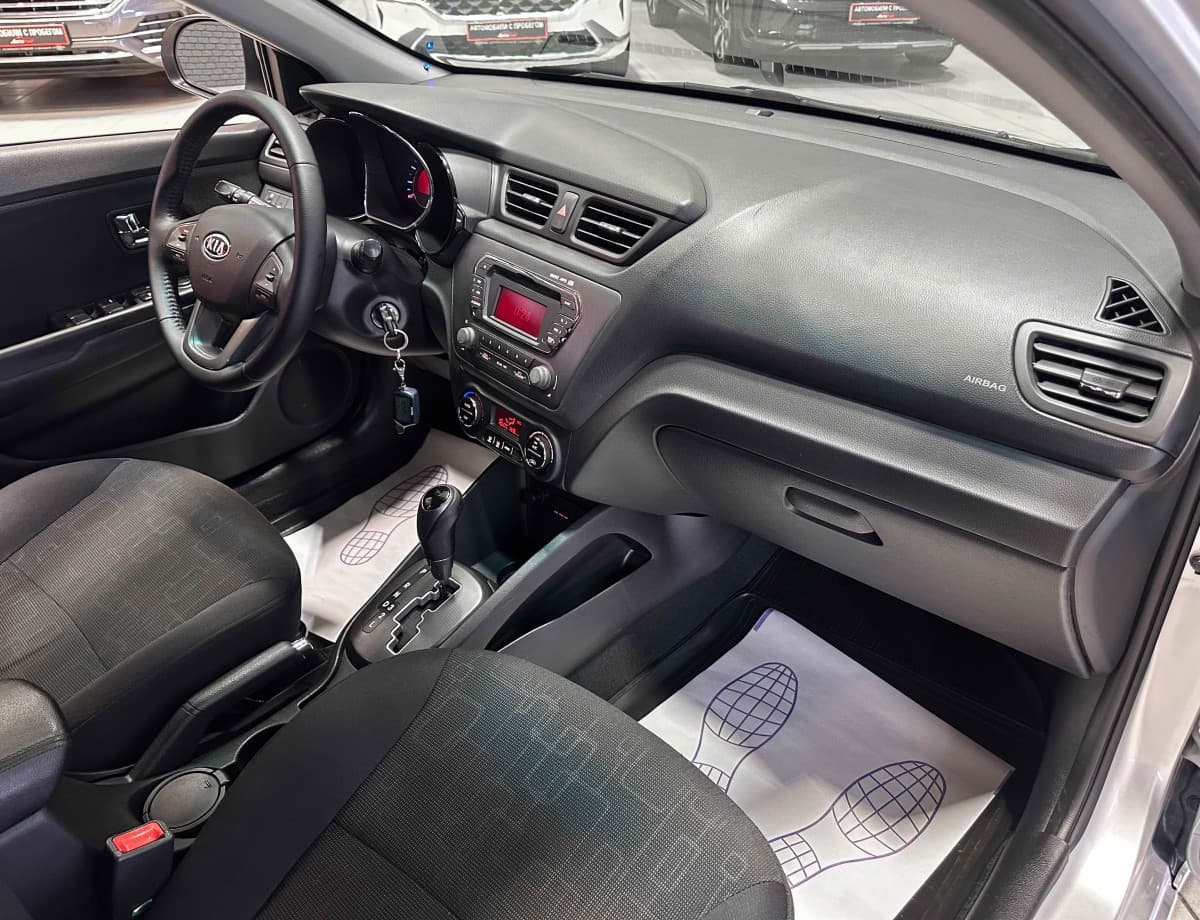 Kia Rio - фото 16