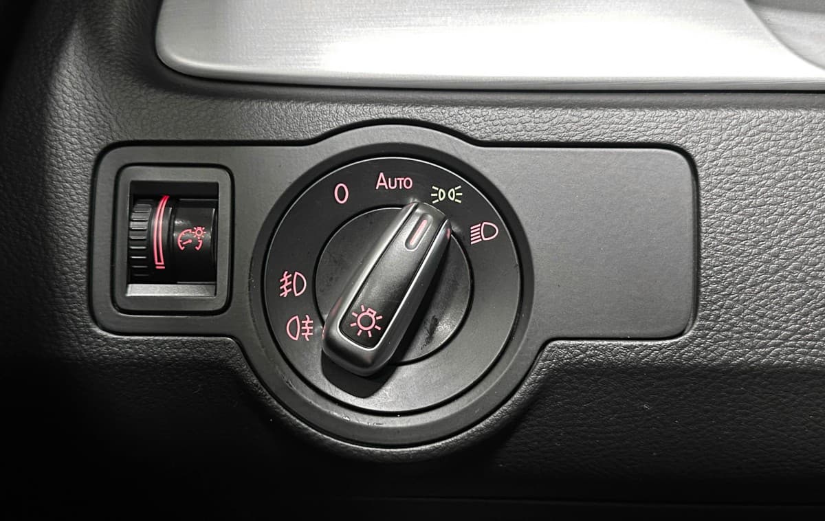 Volkswagen Passat CC - фото 21