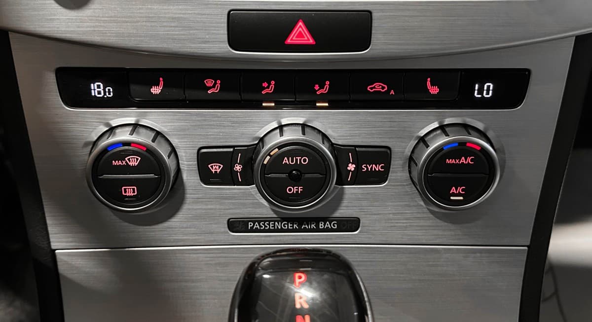 Volkswagen Passat CC - фото 27