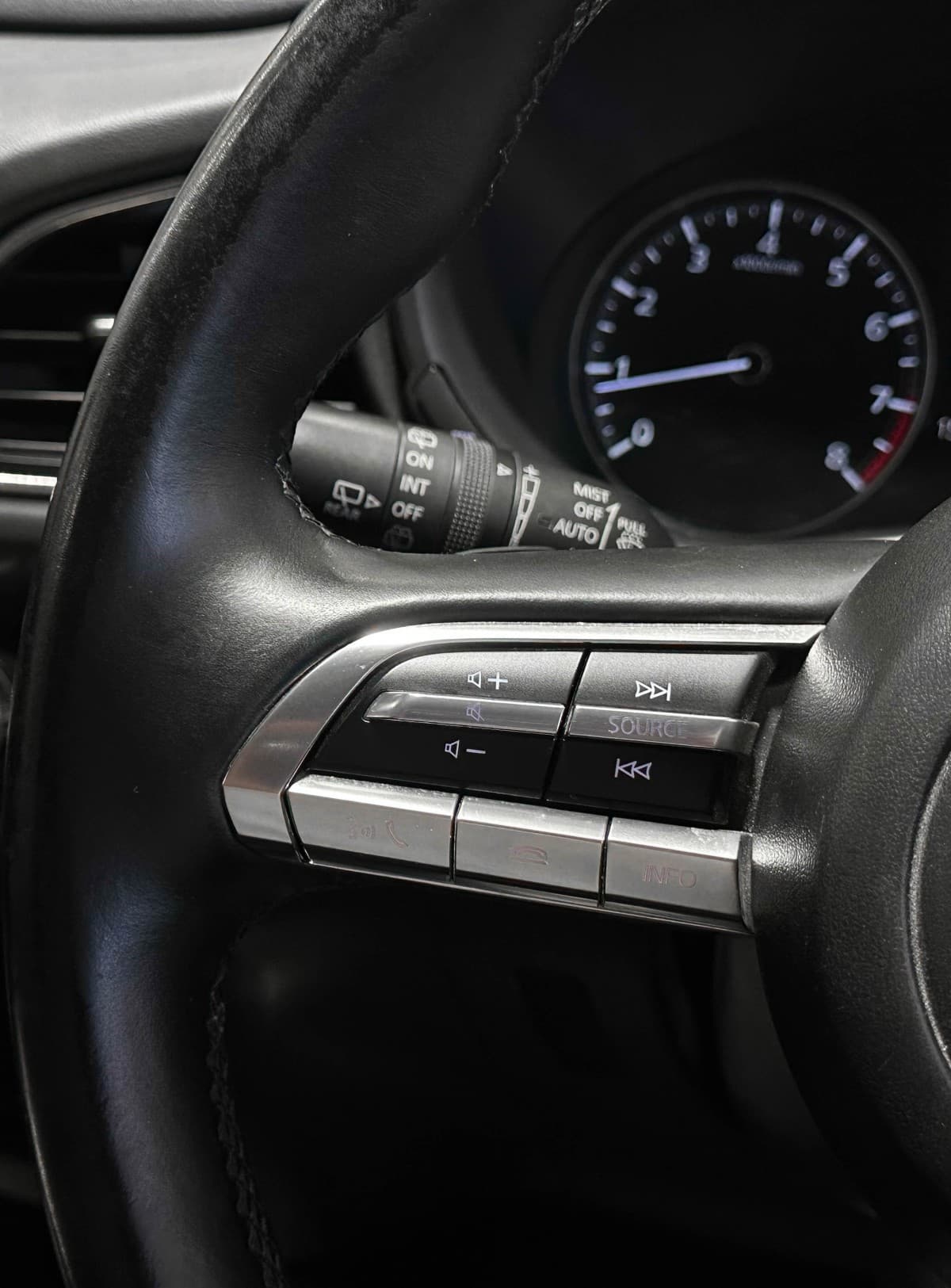Mazda CX-30 - фото 19