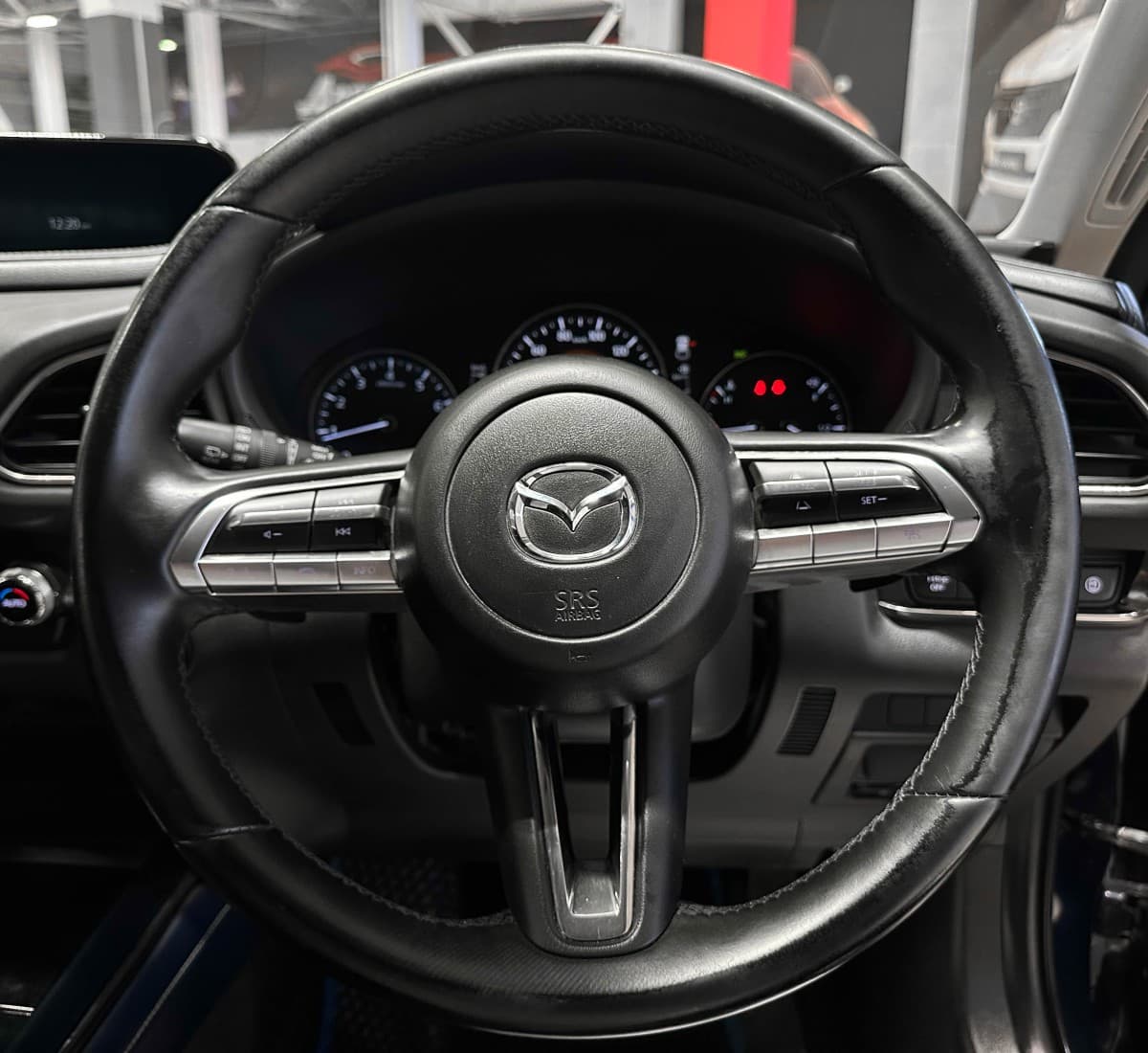 Mazda CX-30 - фото 24